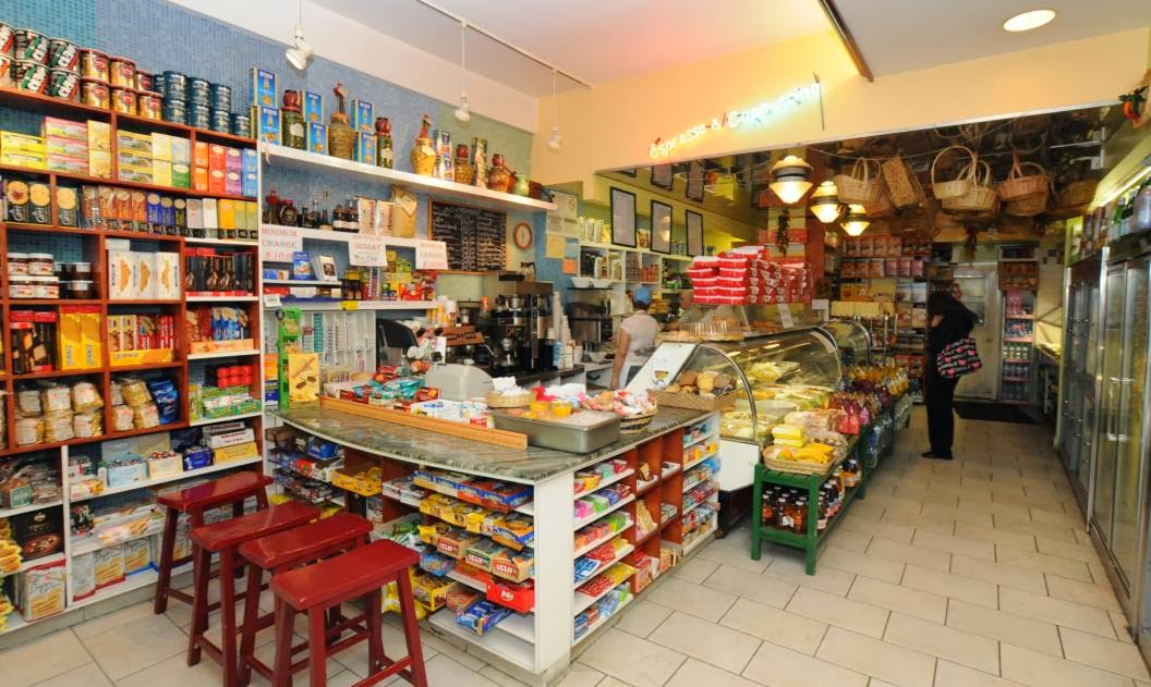 Photo of Mini Deli in New York City, New York, United States - 2 Picture of Restaurant, Food, Point of interest, Establishment, Store, Meal takeaway, Grocery or supermarket
