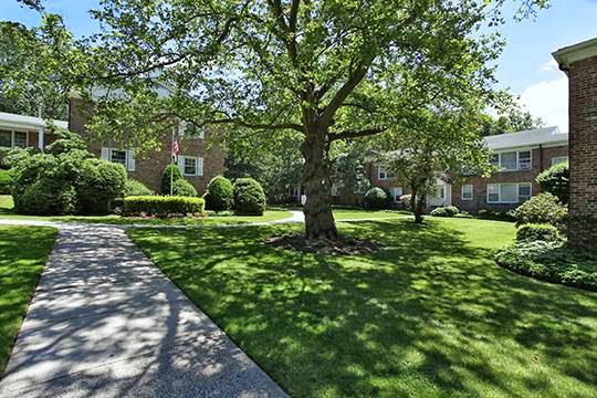 Photo of Short Hills Village Apartments, Short Hills New Jersey in Short Hills City, New Jersey, United States - 5 Picture of Point of interest, Establishment, Real estate agency