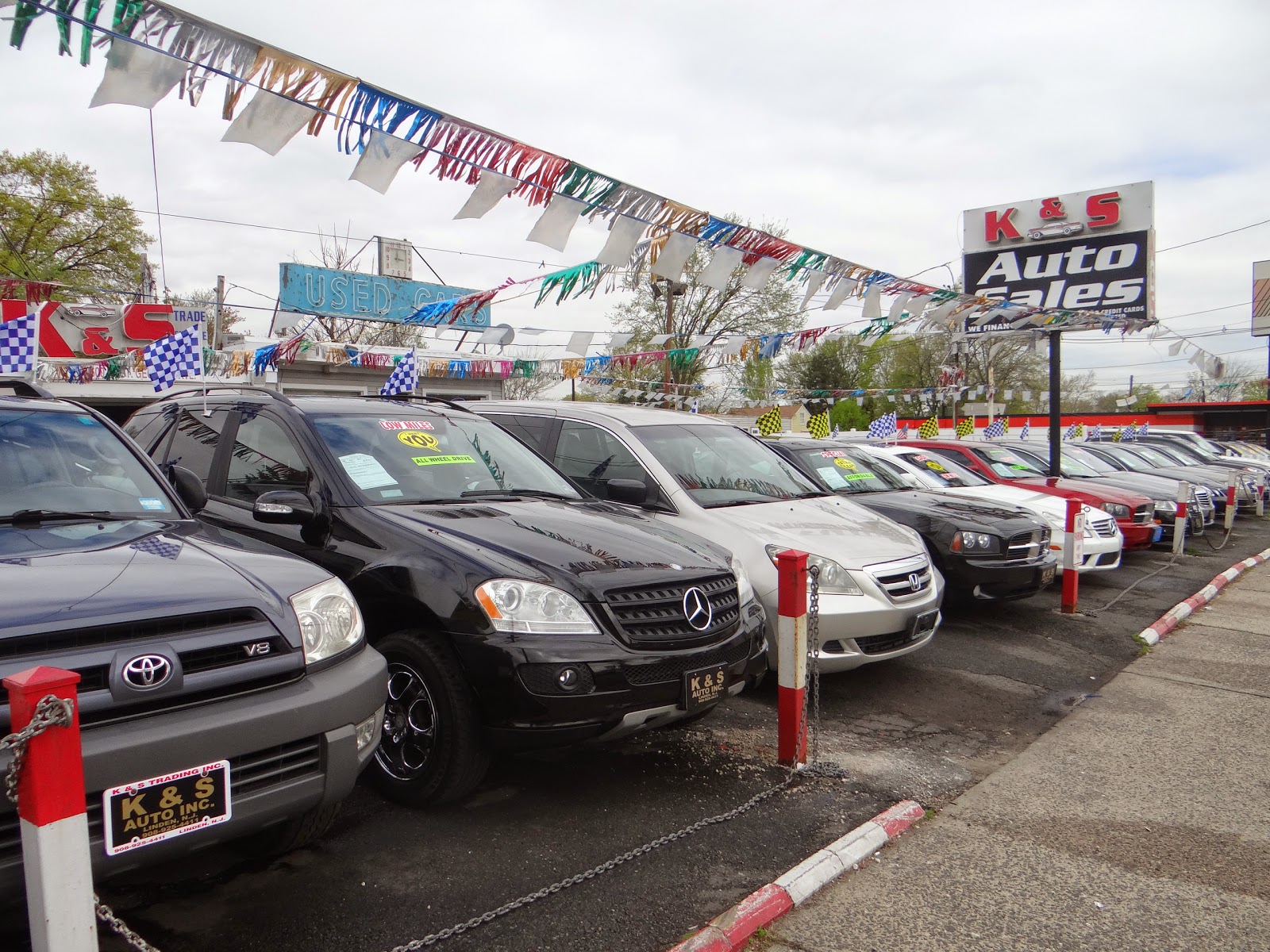 Photo of K & S Trading Inc in Linden City, New Jersey, United States - 3 Picture of Point of interest, Establishment, Car dealer, Store