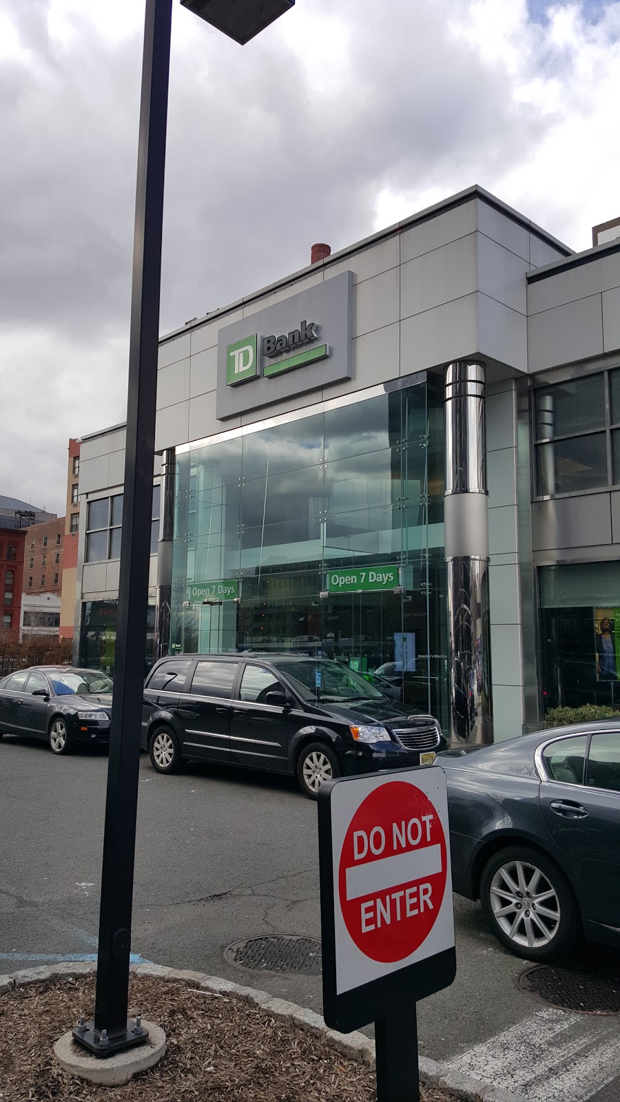 Photo of TD Bank in Newark City, New Jersey, United States - 1 Picture of Point of interest, Establishment, Finance, Atm, Bank