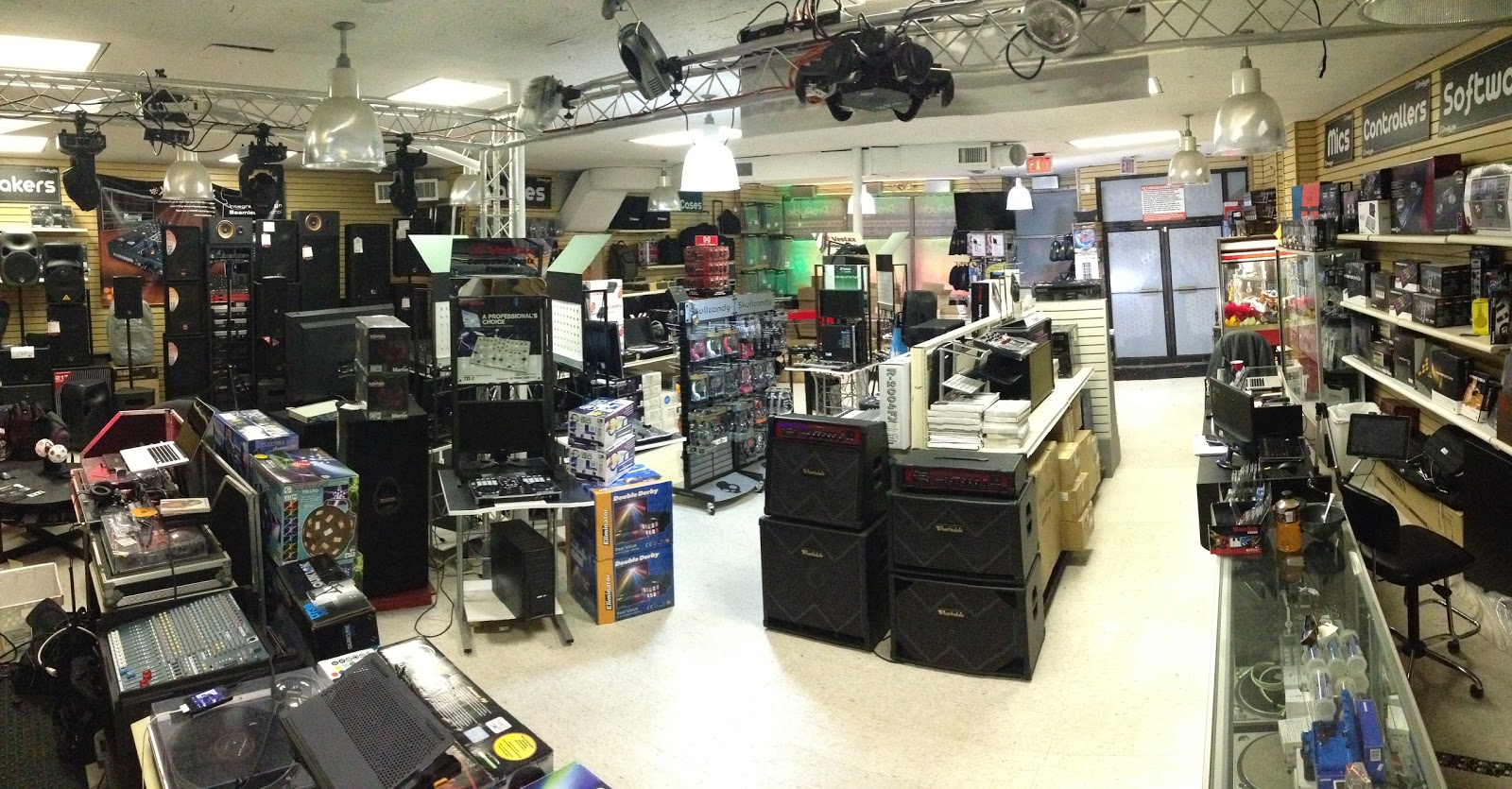 Photo of JK Pro Audio in Rockville Centre City, New York, United States - 1 Picture of Point of interest, Establishment, Store, Home goods store, Electronics store