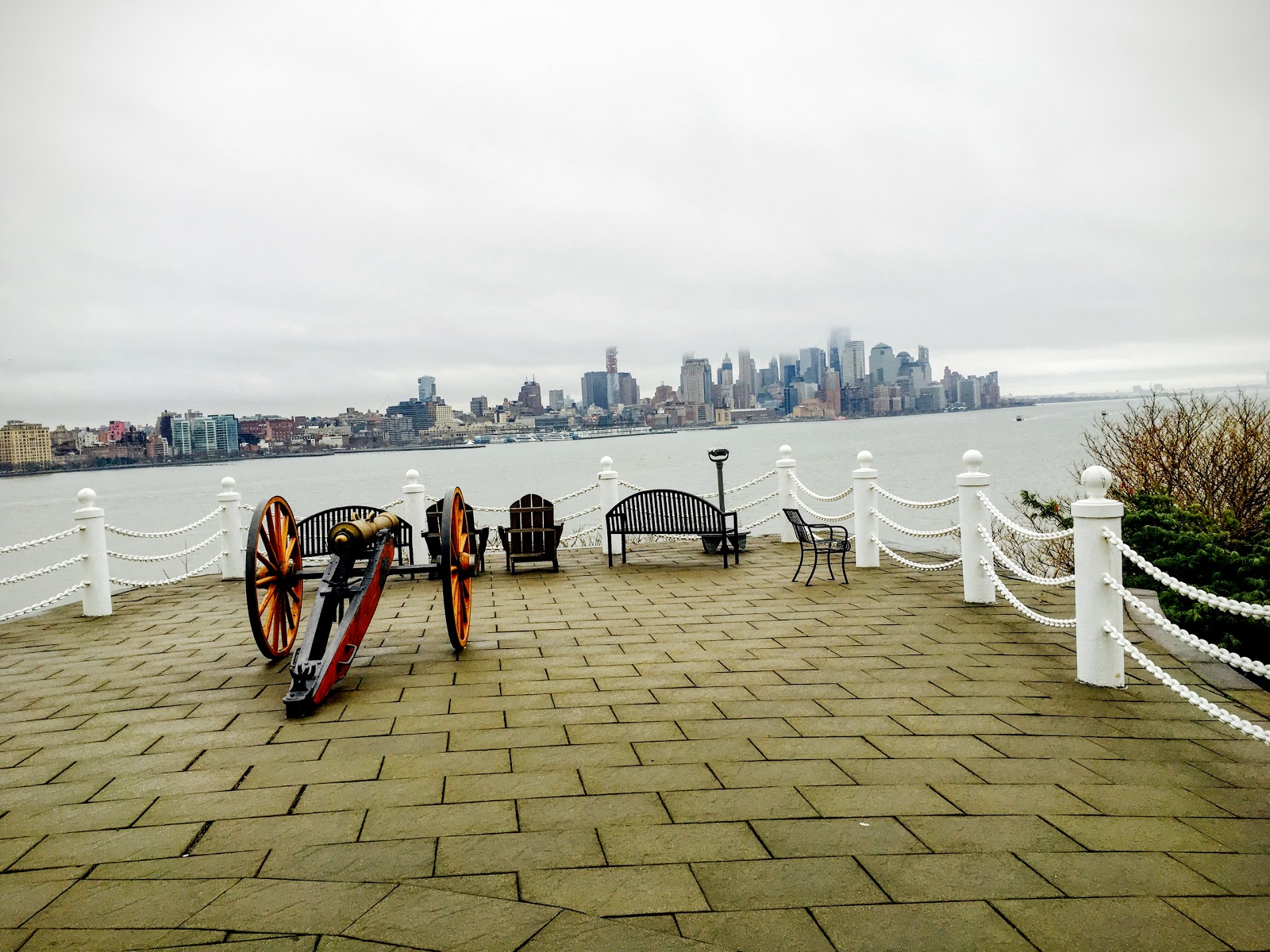 Photo of Castle Point Lookout in Hoboken City, New Jersey, United States - 3 Picture of Point of interest, Establishment, Park