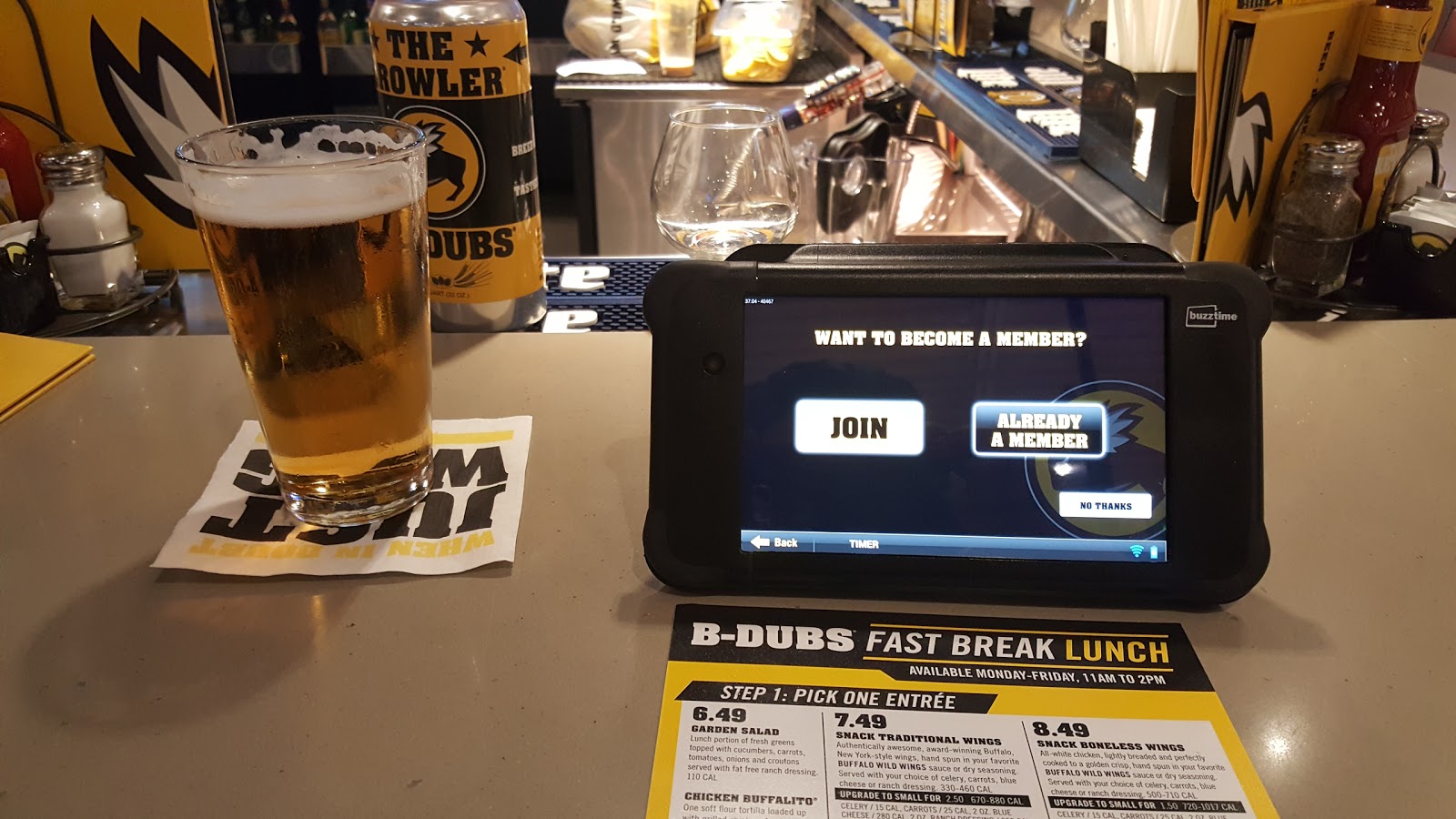 Photo of Buffalo Wild Wings in Oceanside City, New York, United States - 2 Picture of Restaurant, Food, Point of interest, Establishment, Meal takeaway, Bar