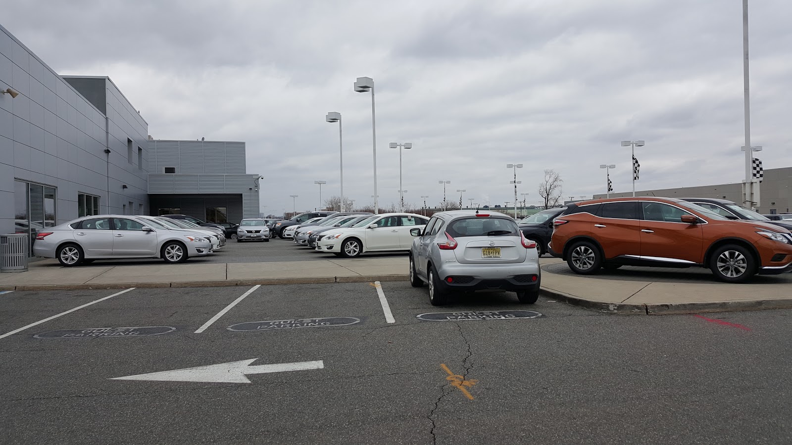 Photo of Hudson Nissan in Jersey City, New Jersey, United States - 6 Picture of Point of interest, Establishment, Car dealer, Store