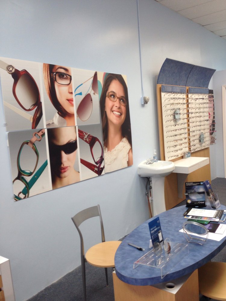 Photo of Eyerest Optical in Queens City, New York, United States - 3 Picture of Point of interest, Establishment, Store, Health