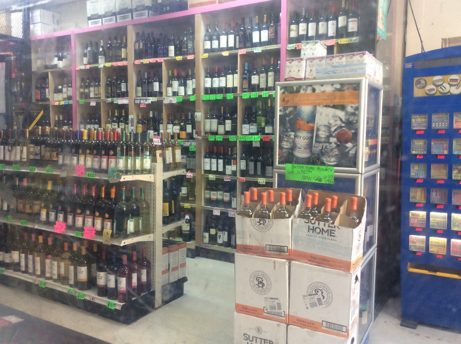 Photo of R&S Wine & Liquor Corporation. in Queens City, New York, United States - 2 Picture of Point of interest, Establishment, Store, Liquor store