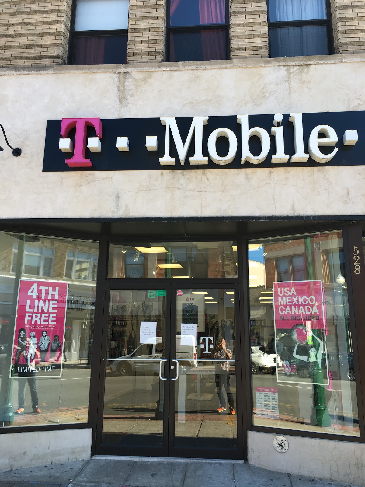 Photo of T-Mobile New Rochelle in New Rochelle City, New York, United States - 5 Picture of Point of interest, Establishment, Store