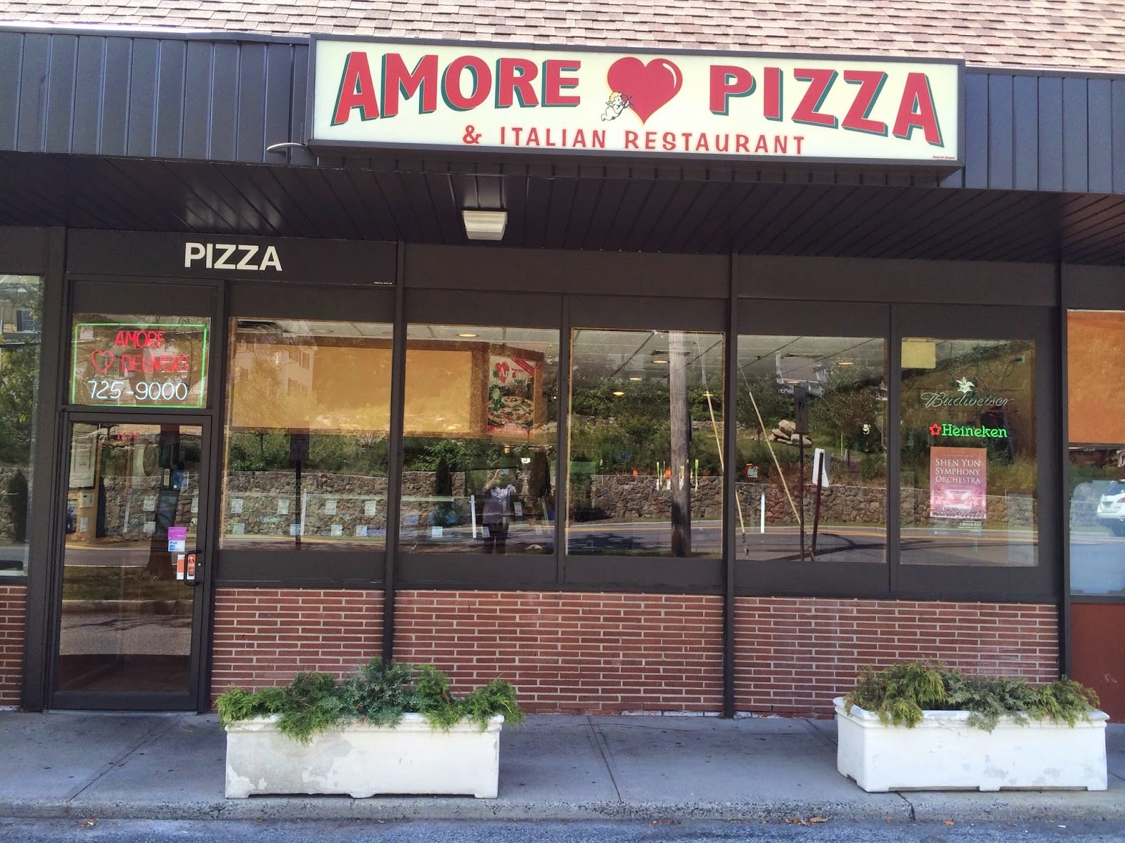 Photo of Amore Pizza Scarsdale in Scarsdale City, New York, United States - 1 Picture of Restaurant, Food, Point of interest, Establishment