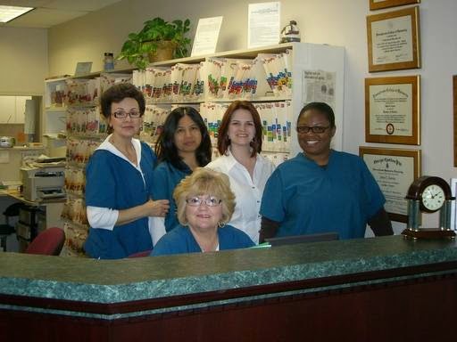 Photo of Heights Eye Center in Hasbrouck Heights City, New Jersey, United States - 2 Picture of Point of interest, Establishment, Store, Health