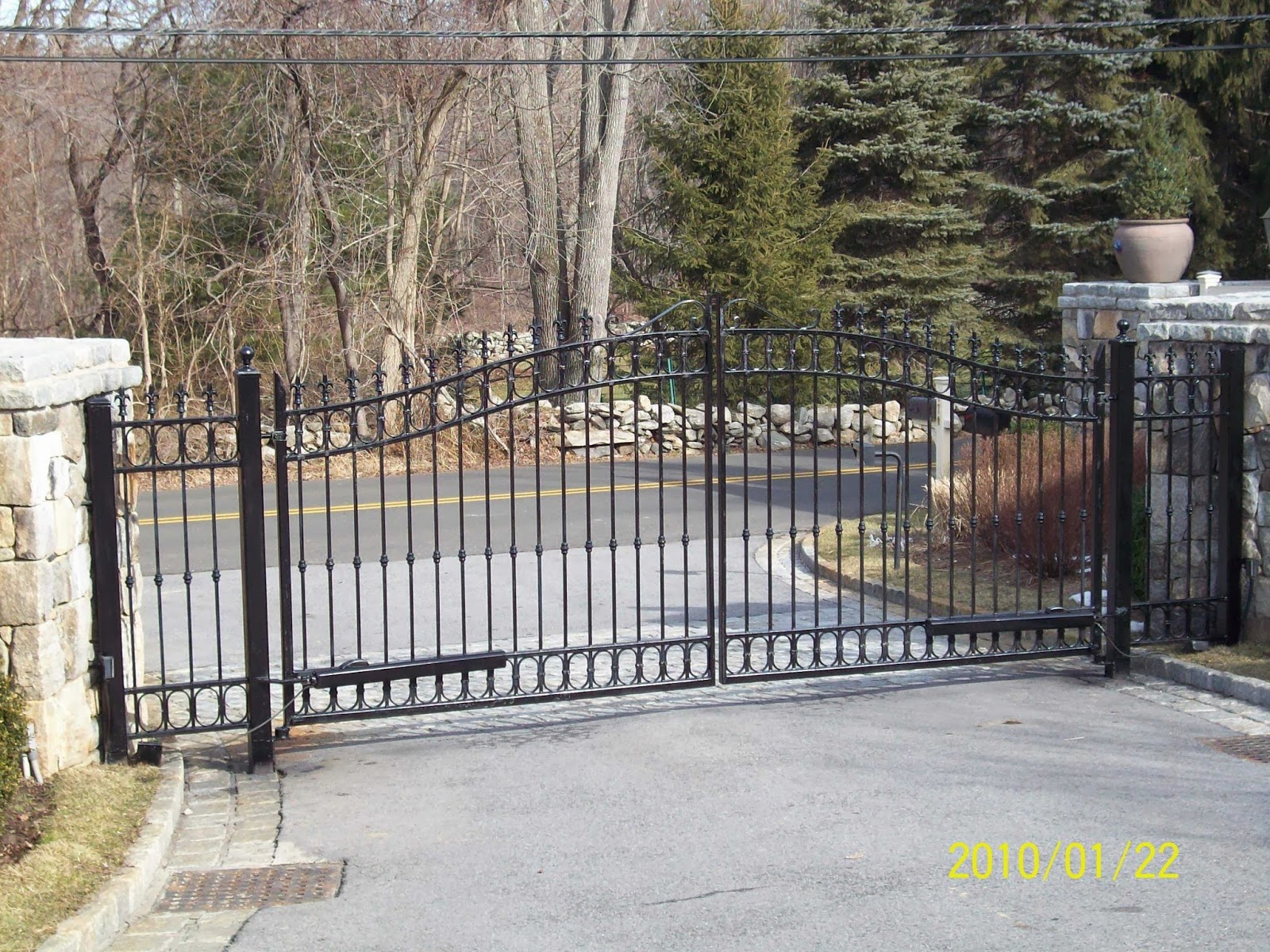 Photo of GOOD NEIGHBOR FENCES in Mamaroneck City, New York, United States - 1 Picture of Point of interest, Establishment, General contractor