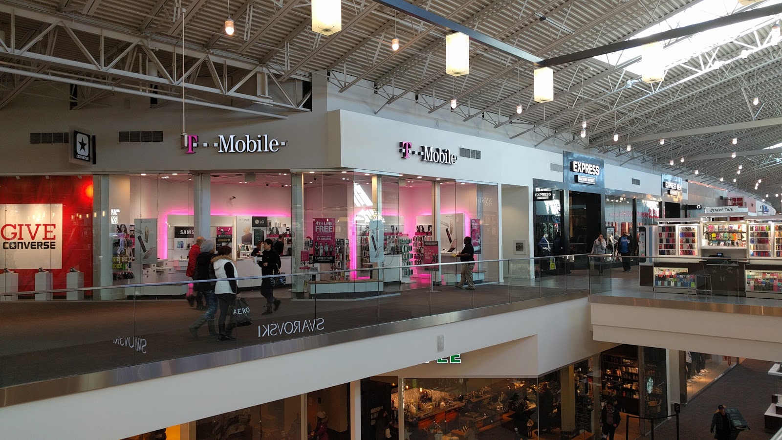 Photo of T-Mobile Elizabeth in Elizabeth City, New Jersey, United States - 1 Picture of Point of interest, Establishment, Store