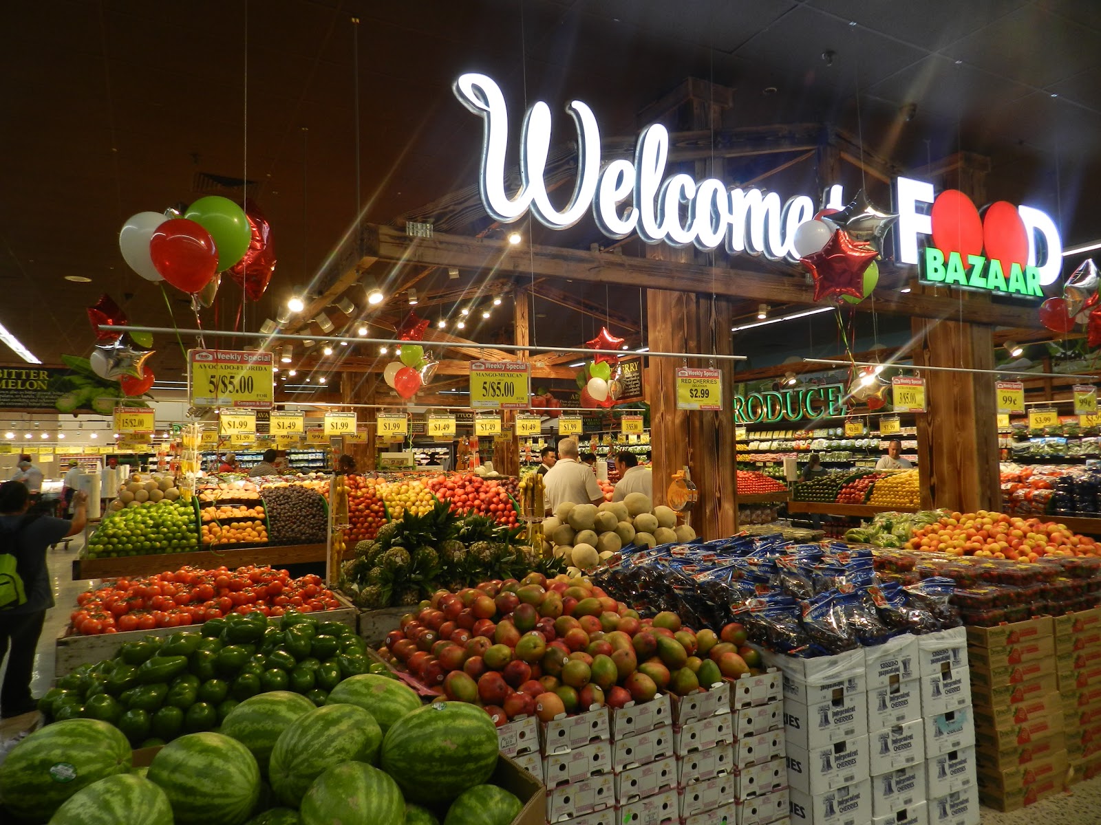 Photo of Elizabeth Food Bazaar Supermarket in Elizabeth City, New Jersey, United States - 3 Picture of Food, Point of interest, Establishment, Store, Grocery or supermarket, Bakery