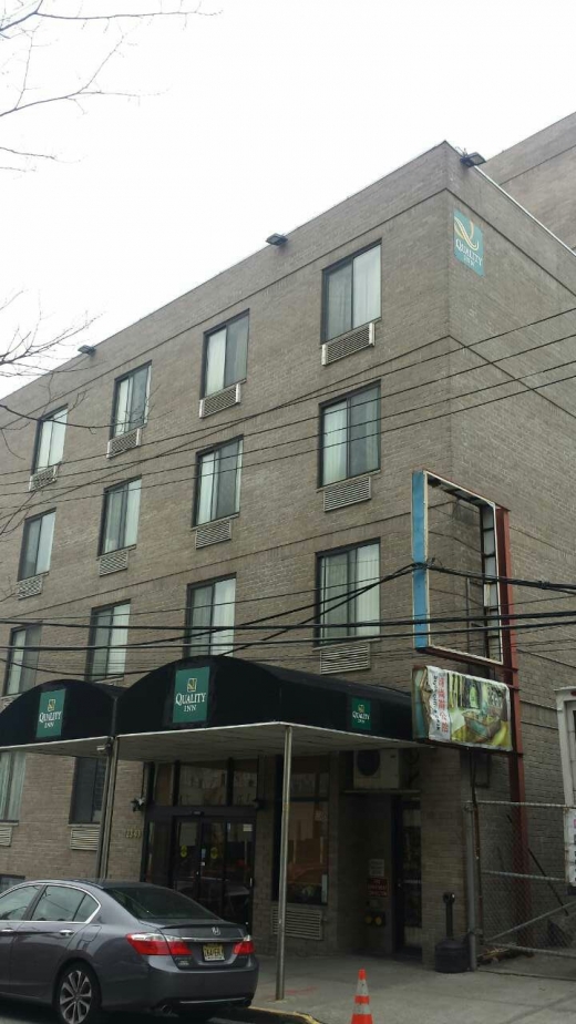 Quality Inn in Queens City, New York, United States - #1 Photo of Point of interest, Establishment, Lodging