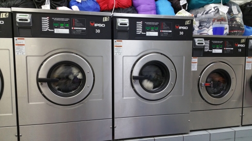 Photo by <br />
<b>Notice</b>:  Undefined index: user in <b>/home/www/activeuser/data/www/vaplace.com/core/views/default/photos.php</b> on line <b>128</b><br />
. Picture for Buhre Laundromat in Bronx City, New York, United States - Point of interest, Establishment, Store, Laundry