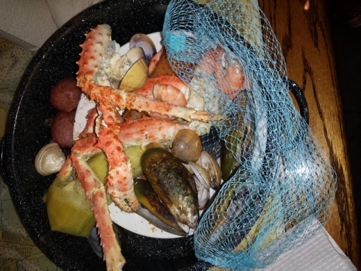 Joe's Crab Shack in Oceanside City, New York, United States - #2 Photo of Restaurant, Food, Point of interest, Establishment, Bar