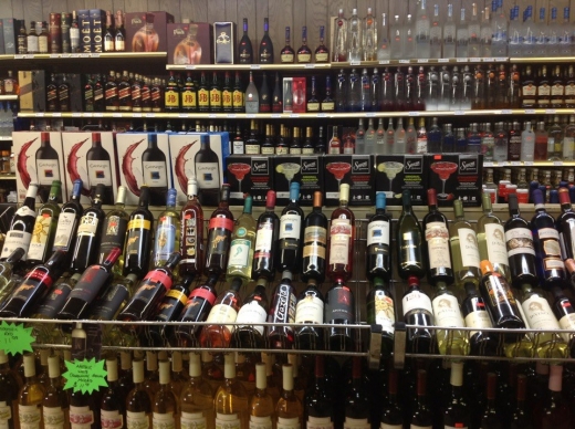 Laati Liquor & Wine in Flushing City, New York, United States - #4 Photo of Point of interest, Establishment, Store, Liquor store