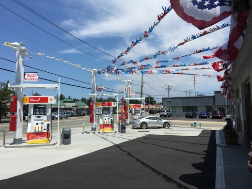 New Hyde Gas Station Inc in New Hyde Park City, New York, United States - #2 Photo of Point of interest, Establishment, Gas station, Car repair