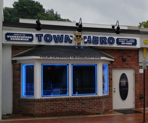Town Hero in Glen Cove City, New York, United States - #1 Photo of Restaurant, Food, Point of interest, Establishment, Store, Bakery