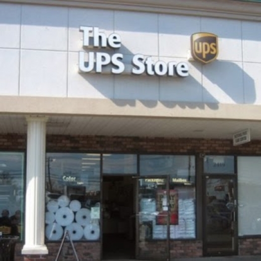 The UPS Store in Garden City Park, New York, United States - #4 Photo of Point of interest, Establishment, Finance, Store