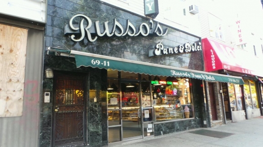 Photo by Walkereight NYC for Russo Bakery