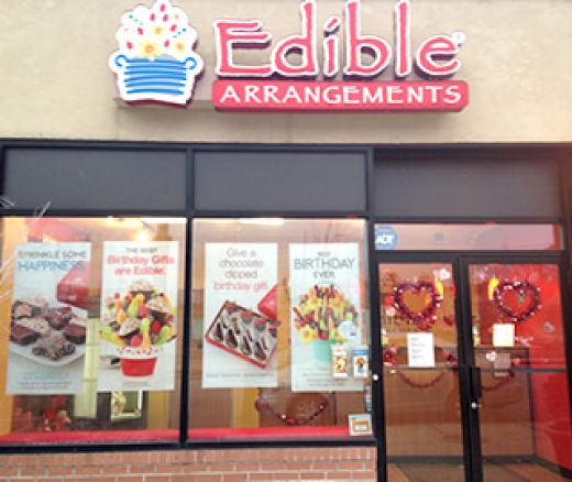 Edible Arrangements in Springfield Gardens City, New York, United States - #2 Photo of Food, Point of interest, Establishment, Store, Grocery or supermarket, Home goods store, Florist