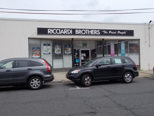 Ricciardi Bros in Teaneck City, New Jersey, United States - #1 Photo of Point of interest, Establishment, Store, Home goods store