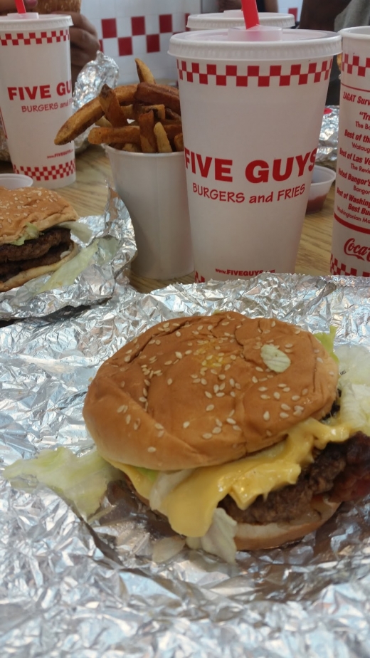 Photo by <br />
<b>Notice</b>:  Undefined index: user in <b>/home/www/activeuser/data/www/vaplace.com/core/views/default/photos.php</b> on line <b>128</b><br />
. Picture for Five Guys Burgers and Fries in New York City, New York, United States - Restaurant, Food, Point of interest, Establishment, Meal takeaway