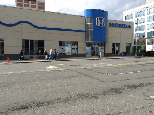 Honda Manhattan in New York City, New York, United States - #1 Photo of Point of interest, Establishment, Car dealer, Store