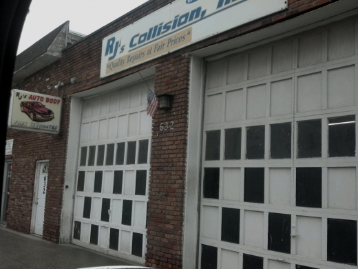 R J's Collision in Elizabeth City, New Jersey, United States - #1 Photo of Point of interest, Establishment, Car repair