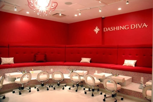 Dashing Diva Chelsea in New York City, New York, United States - #4 Photo of Point of interest, Establishment, Health, Beauty salon, Hair care