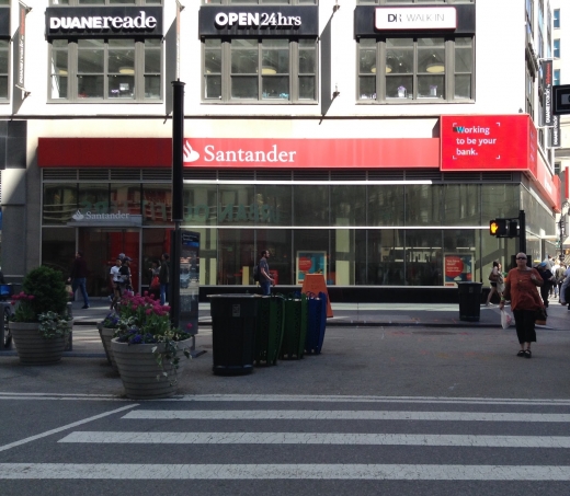 Santander Bank in New York City, New York, United States - #1 Photo of Point of interest, Establishment, Finance, Bank, Insurance agency