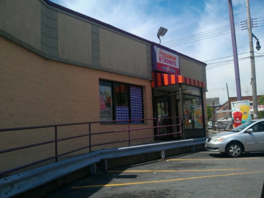 Photo by <br />
<b>Notice</b>:  Undefined index: user in <b>/home/www/activeuser/data/www/vaplace.com/core/views/default/photos.php</b> on line <b>128</b><br />
. Picture for Baskin-Robbins in Bronx City, New York, United States - Food, Point of interest, Establishment, Store, Cafe