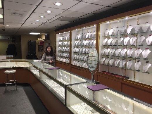 L & R Jewelers in Kings County City, New York, United States - #2 Photo of Point of interest, Establishment, Store, Jewelry store