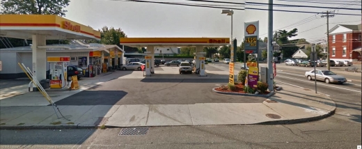 New Hyde Park Service Station - Shell in New Hyde Park City, New York, United States - #1 Photo of Restaurant, Food, Point of interest, Establishment, Store, Meal takeaway, Bar, Gas station, Car repair, Liquor store