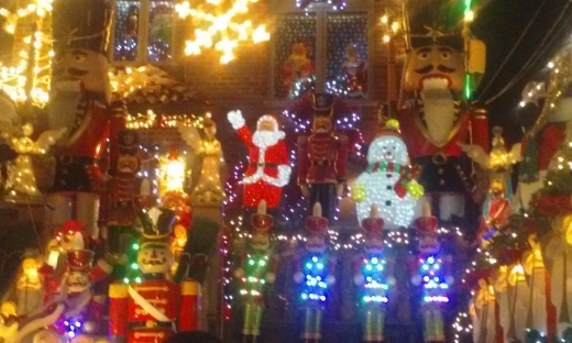 Photo by <br />
<b>Notice</b>:  Undefined index: user in <b>/home/www/activeuser/data/www/vaplace.com/core/views/default/photos.php</b> on line <b>128</b><br />
. Picture for Dyker Heights Christmas Lights in New York City, New York, United States - Point of interest, Establishment