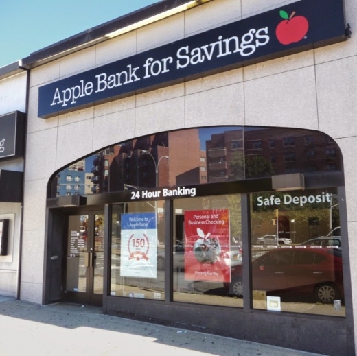 Apple Bank in Queens City, New York, United States - #1 Photo of Point of interest, Establishment, Finance, Bank