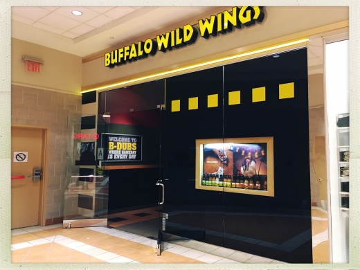Buffalo Wild Wings in Brooklyn City, New York, United States - #1 Photo of Restaurant, Food, Point of interest, Establishment, Meal takeaway, Bar