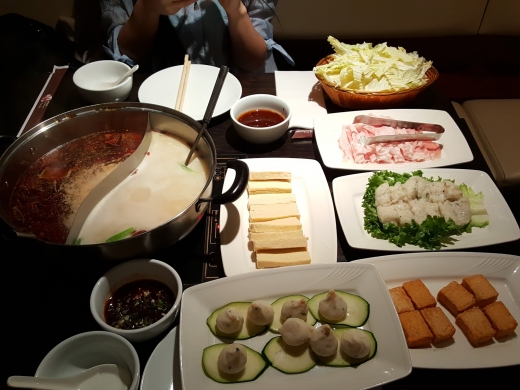 Photo by <br />
<b>Notice</b>:  Undefined index: user in <b>/home/www/activeuser/data/www/vaplace.com/core/views/default/photos.php</b> on line <b>128</b><br />
. Picture for Hot Point Pot in Queens City, New York, United States - Restaurant, Food, Point of interest, Establishment