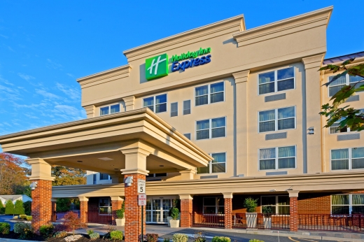 Holiday Inn Express & Suites Woodbridge in Avenel City, New Jersey, United States - #1 Photo of Point of interest, Establishment, Lodging