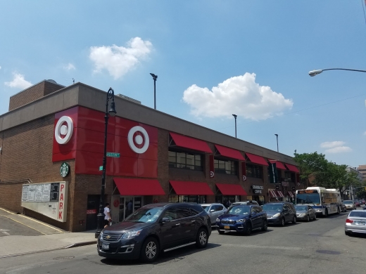 Target in New York City, New York, United States - #3 Photo of Point of interest, Establishment, Store, Home goods store, Clothing store, Electronics store, Furniture store, Department store