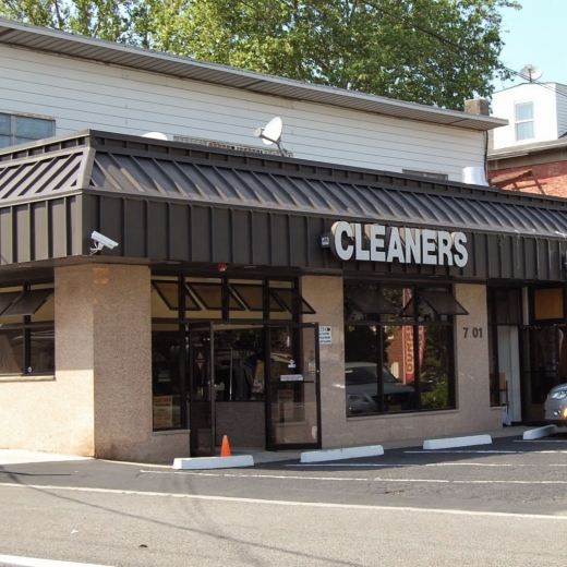 Daisy Organic Cleaners in Guttenberg City, New Jersey, United States - #1 Photo of Point of interest, Establishment, Laundry