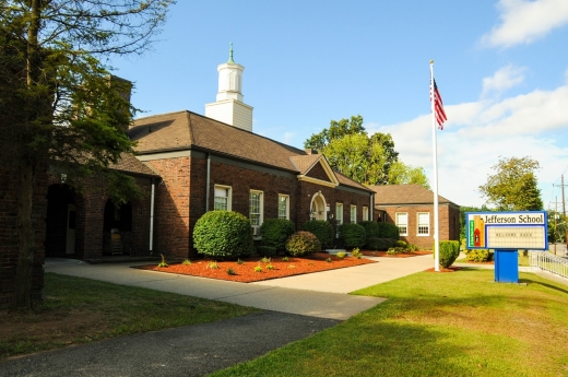 Jefferson Elementary School in Bergenfield City, New Jersey, United States - #1 Photo of Point of interest, Establishment, School