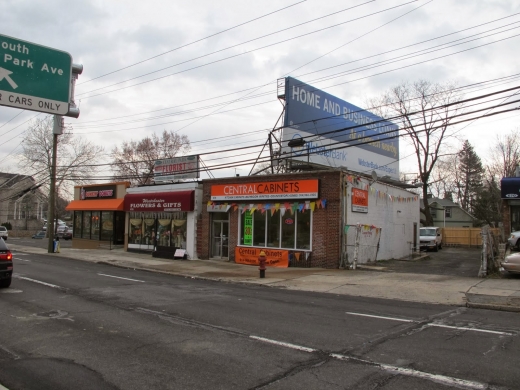 Central Cabinets LLC in Yonkers City, New York, United States - #4 Photo of Point of interest, Establishment, Store, Home goods store, Furniture store