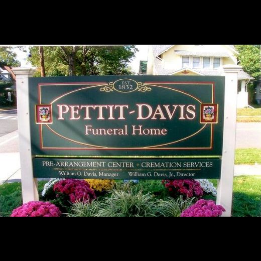Pettit-Davis Funeral Home in Rahway City, New Jersey, United States - #3 Photo of Point of interest, Establishment, Funeral home