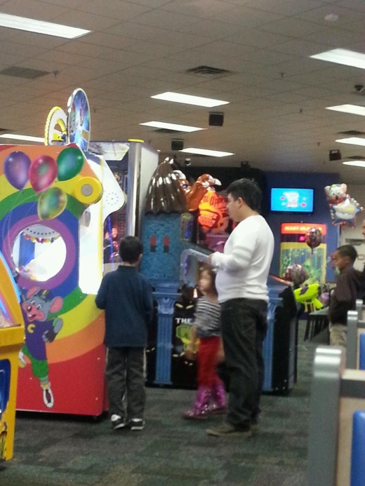 Chuck E. Cheese's in Staten Island City, New York, United States - #2 Photo of Restaurant, Food, Point of interest, Establishment