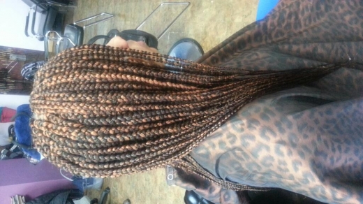 Photo by <br />
<b>Notice</b>:  Undefined index: user in <b>/home/www/activeuser/data/www/vaplace.com/core/views/default/photos.php</b> on line <b>128</b><br />
. Picture for Samira's African Braiding in Jersey City, New Jersey, United States - Point of interest, Establishment, Beauty salon