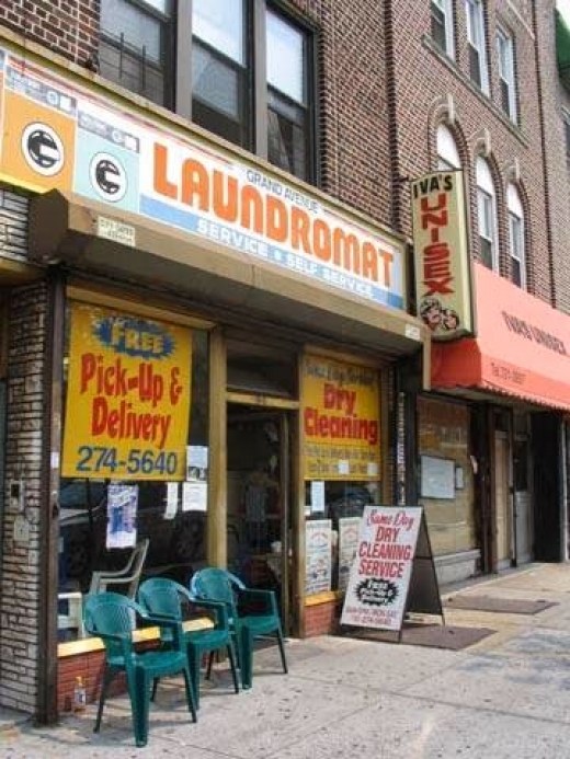 Grand Avenue Laundromat in Astoria City, New York, United States - #1 Photo of Point of interest, Establishment, Laundry