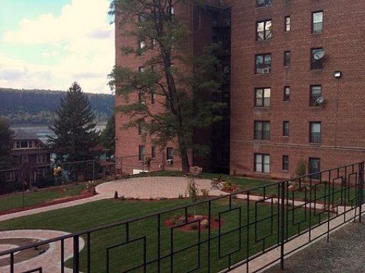 Photo by <br />
<b>Notice</b>:  Undefined index: user in <b>/home/www/activeuser/data/www/vaplace.com/core/views/default/photos.php</b> on line <b>128</b><br />
. Picture for Hudson View Apartments in Yonkers City, New York, United States - Point of interest, Establishment