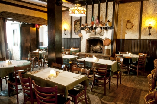 Donovan's Pub in Woodside City, New York, United States - #2 Photo of Restaurant, Food, Point of interest, Establishment, Bar
