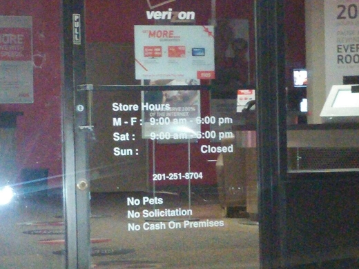Verizon FiOS Store in Paramus City, New Jersey, United States - #1 Photo of Point of interest, Establishment